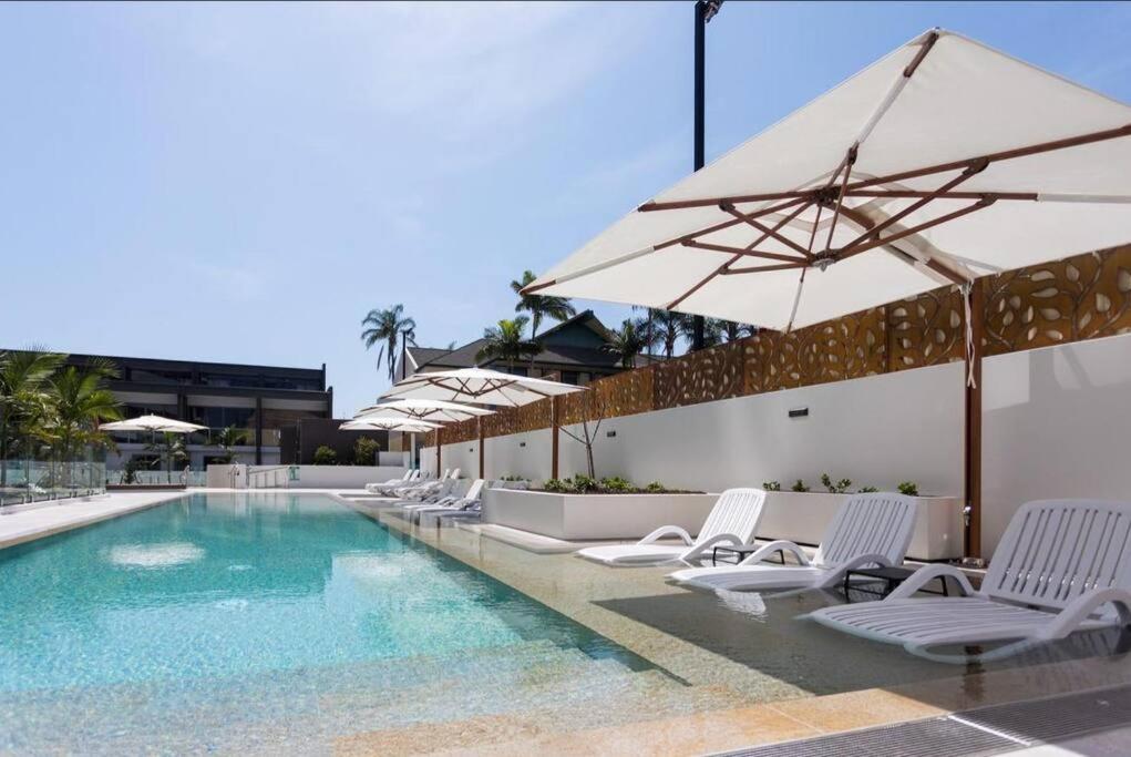 Modern 1 Brm Apartment With Pool Close To Beach Gold Coast Exterior foto